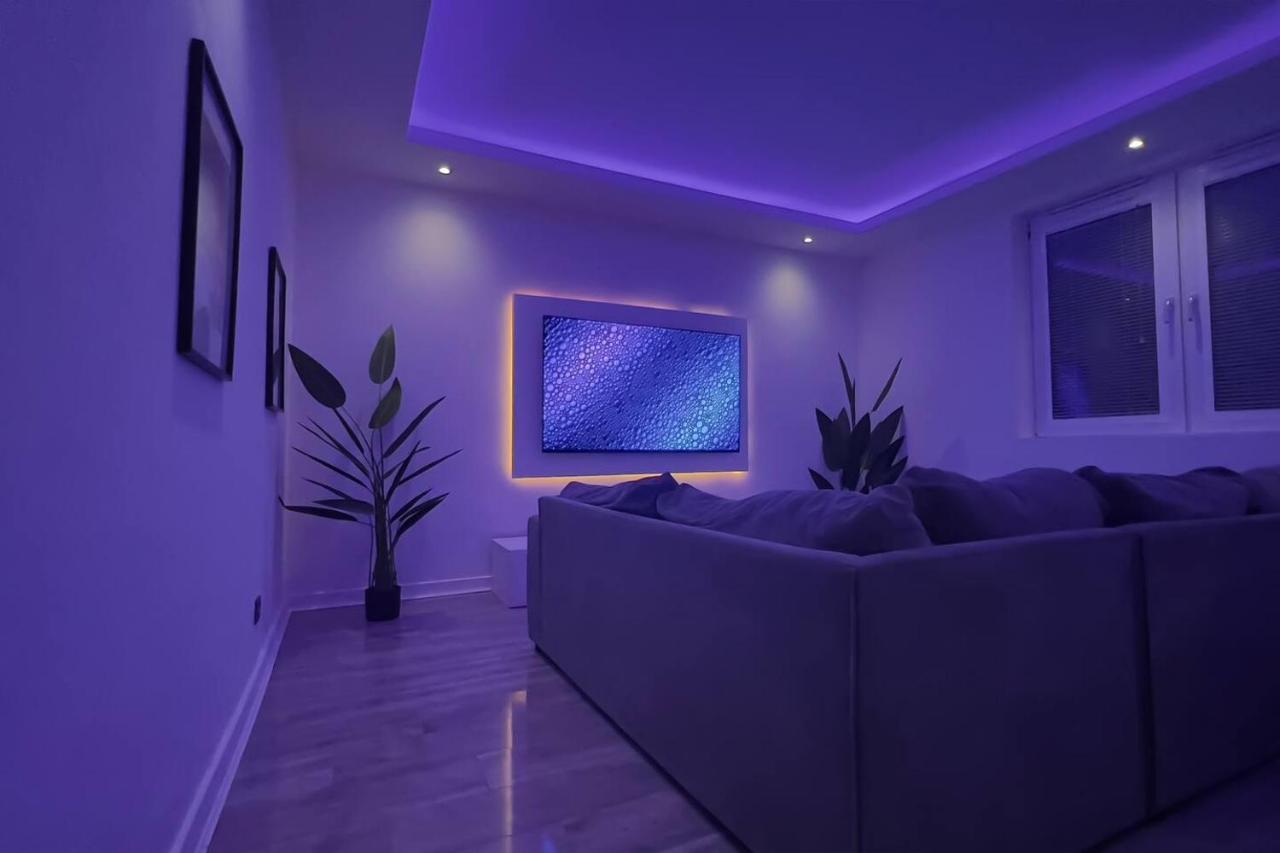 Stunning Luxury Apartment Near Motherwell Wishaw  Exterior photo